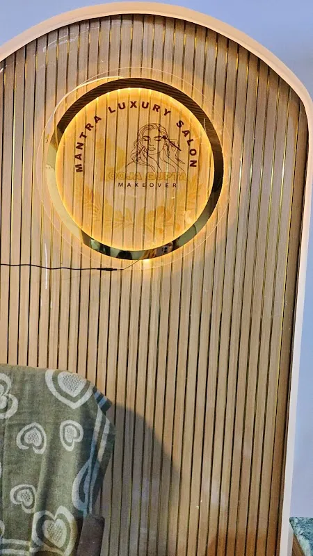 New Mantra Luxury Salon - Inderpuri