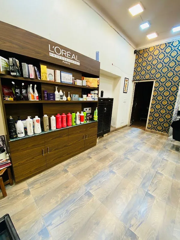 New Mantra Luxury Salon - Inderpuri
