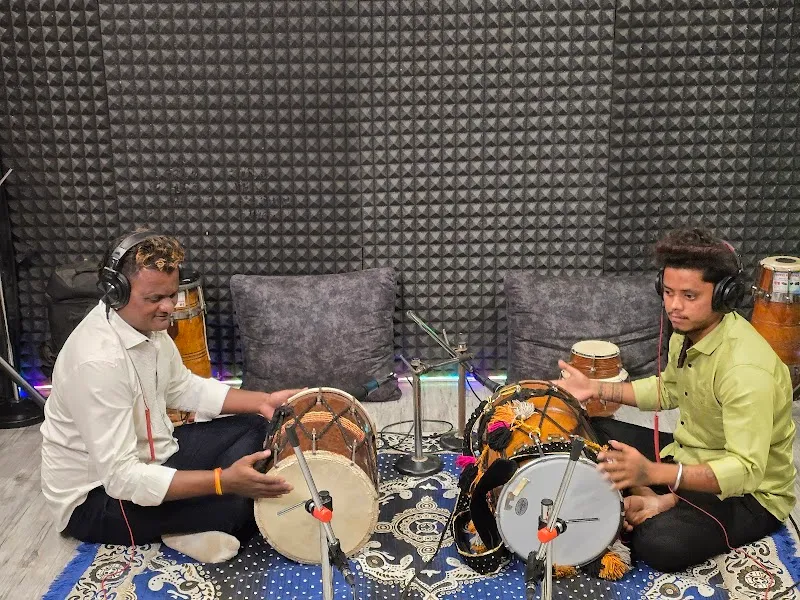 Janny Dholi Studio