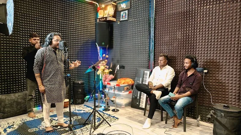 Janny Dholi Studio