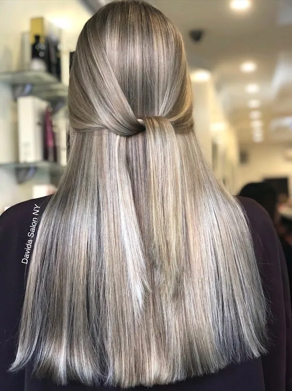 Davida Salon