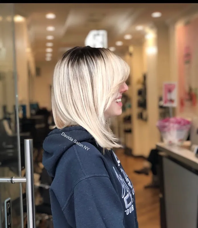 Davida Salon