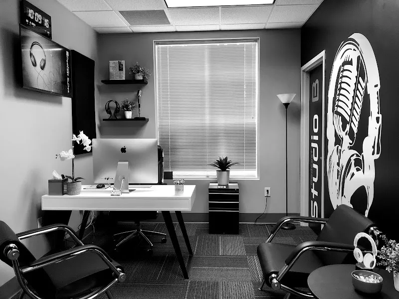 Studio Podcast Suites