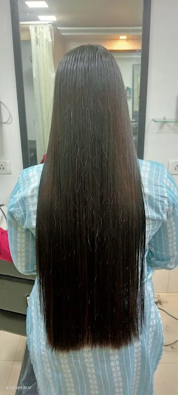 Keza A Unisex Salon