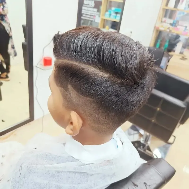 Keza A Unisex Salon
