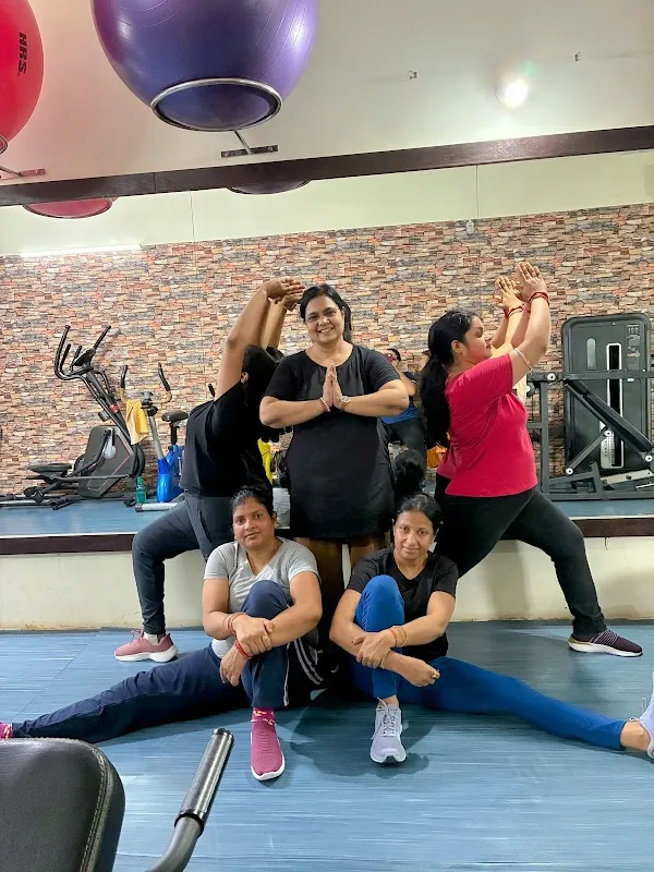 FIT QUEEN GYM (Only for women)
