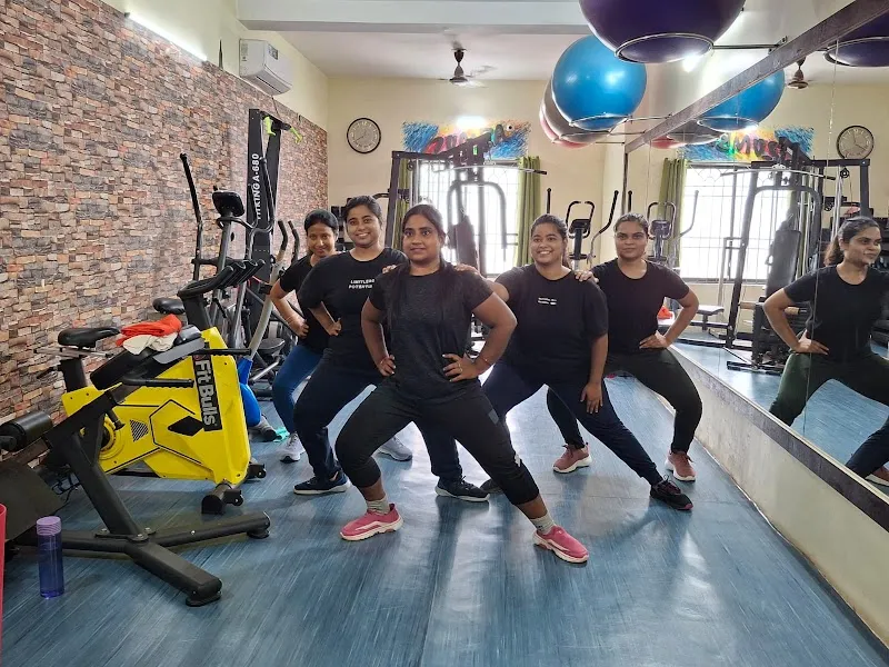 FIT QUEEN GYM (Only for women)