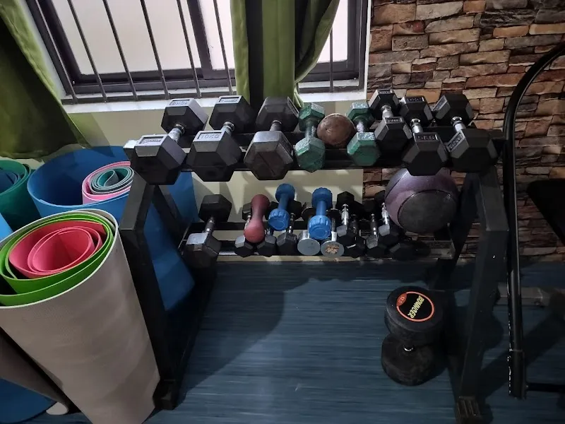 FIT QUEEN GYM (Only for women)