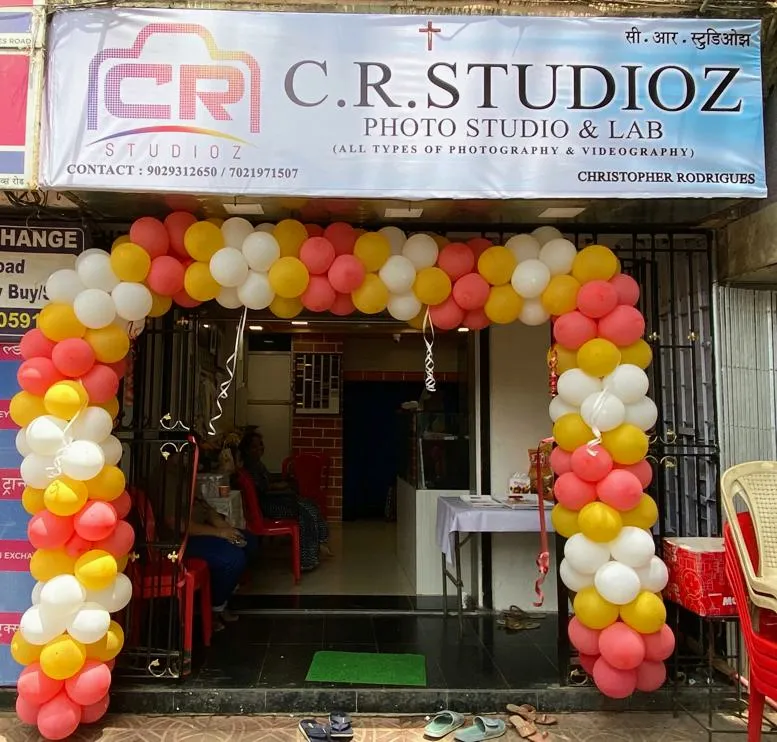 C.R.Studioz