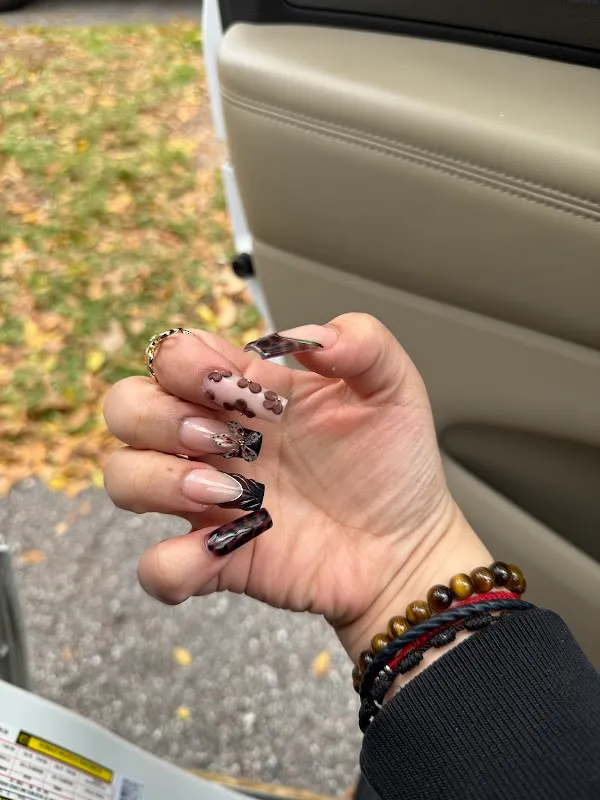 A Nails & Spa