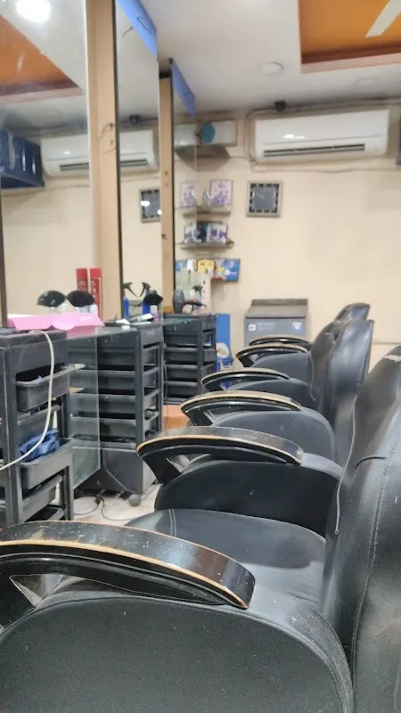 Capital Beauty Parlor
