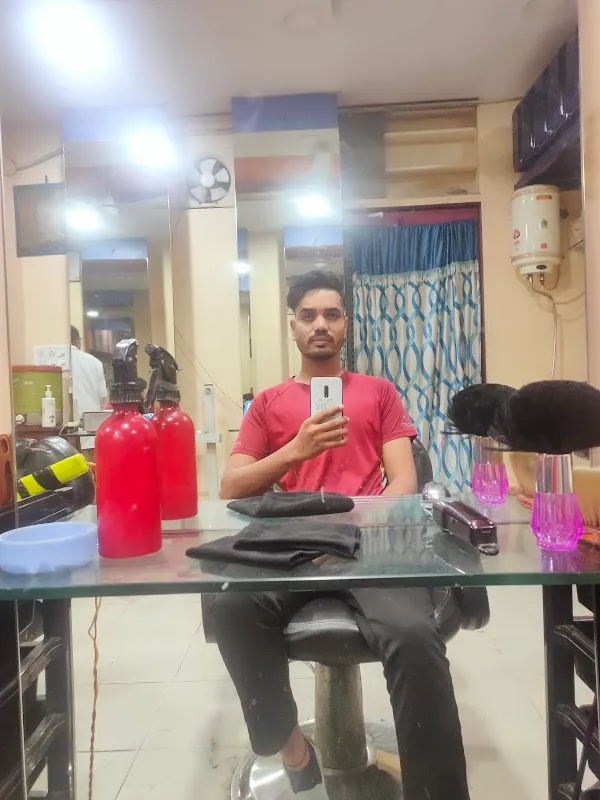 Capital Beauty Parlor