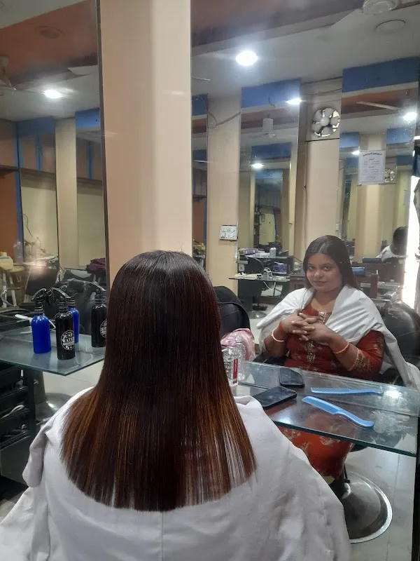 Capital Beauty Parlor