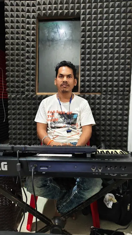 STUDIO NEW WAVE