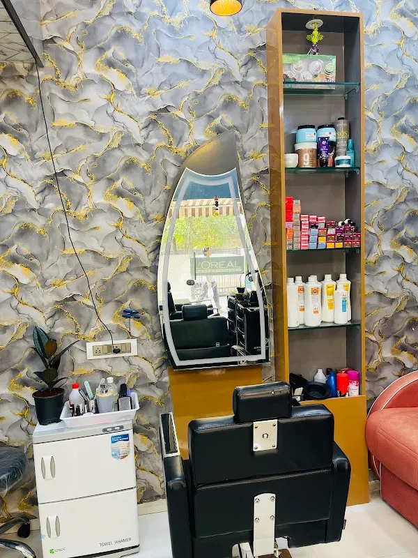 Glow Up Hair & Beauty | Beauty Salon In Thane | Makeup Artist in Thane | Nail Salon In Thane | Hairdresser in Thane