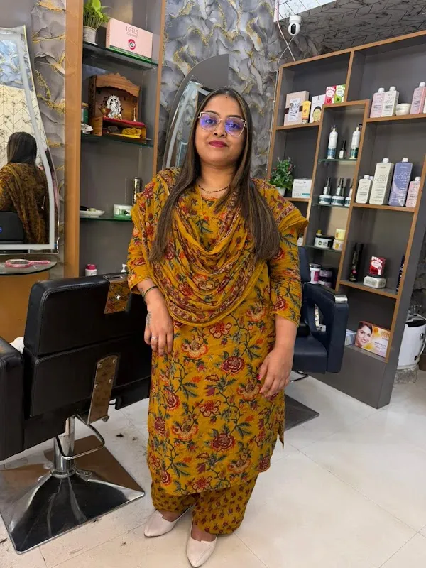 Glow Up Hair & Beauty | Beauty Salon In Thane | Makeup Artist in Thane | Nail Salon In Thane | Hairdresser in Thane