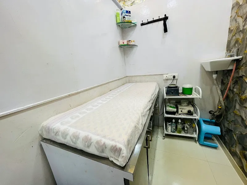Glow Up Hair & Beauty | Beauty Salon In Thane | Makeup Artist in Thane | Nail Salon In Thane | Hairdresser in Thane