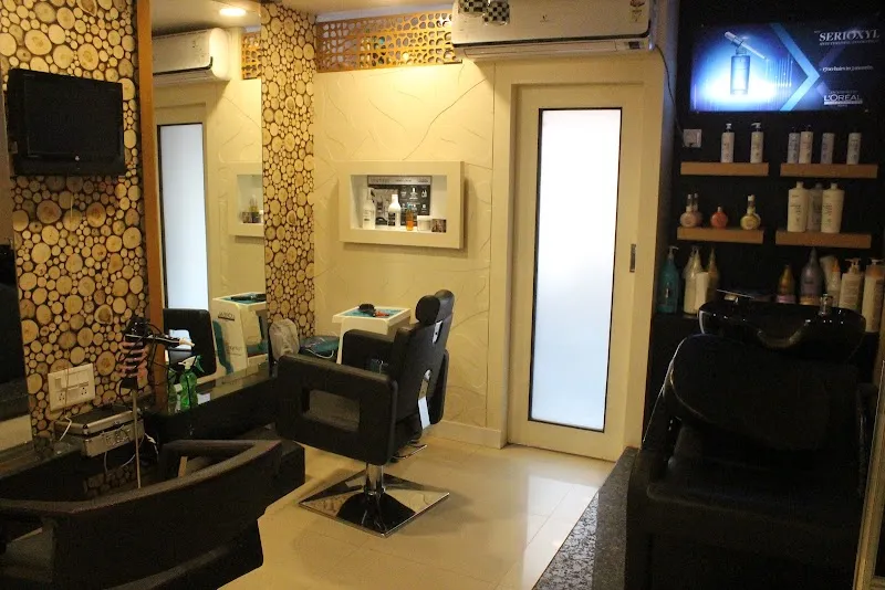 The Hair Story - Best Salon | Bridal makeup| Botox Treatment | Nanoplastia in Jamshedpur