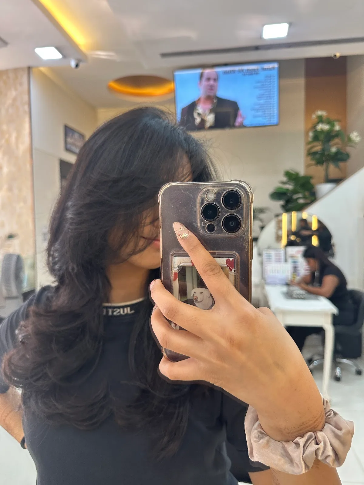 Locks & Lustre Salon And Academy - Malad(W)
