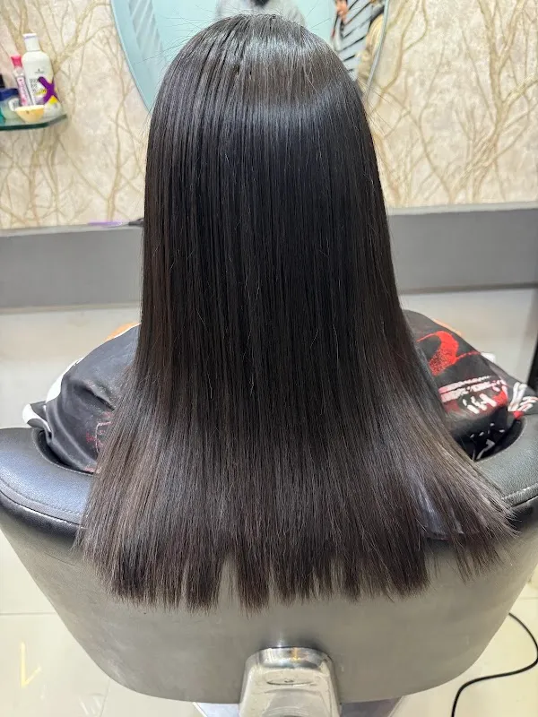 N M Studio Family Salon - Hair color and treatment specialist in sakinaka