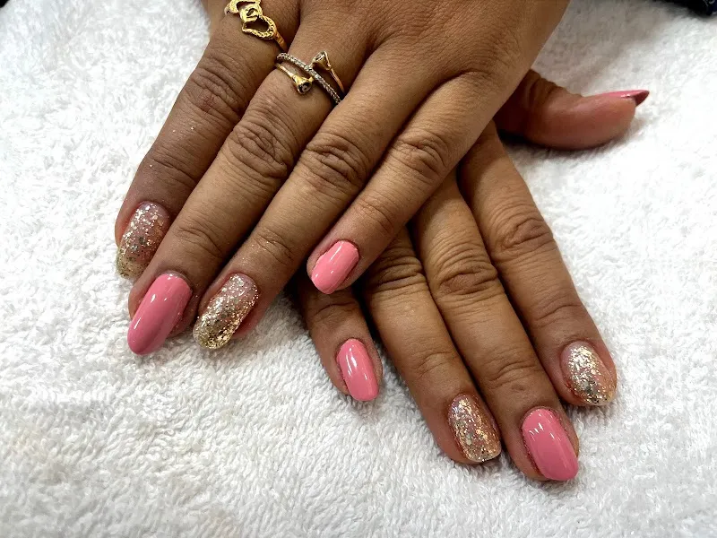 Glamour Zone Studio (Ladies Salon)