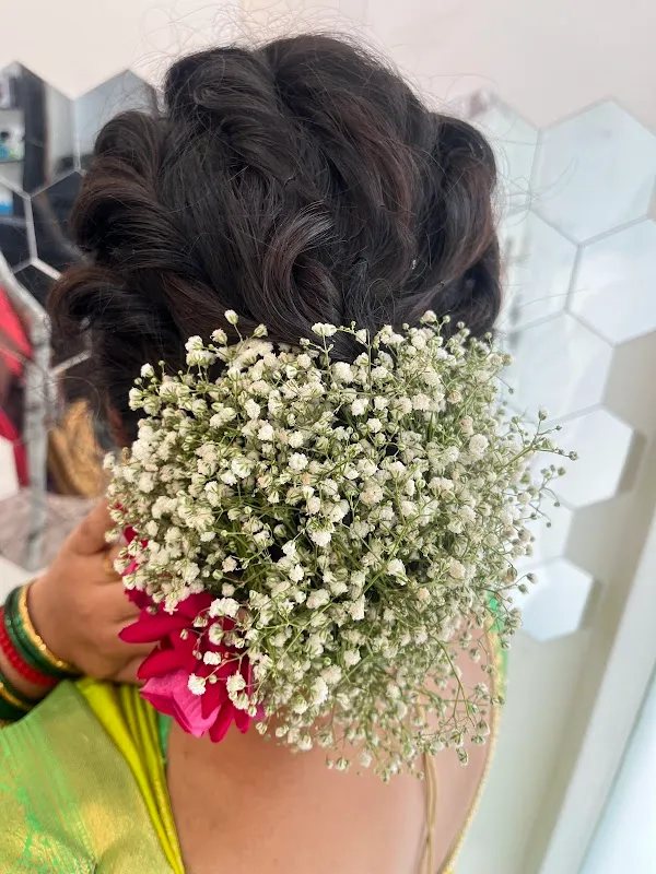 Glamour Zone Studio (Ladies Salon)