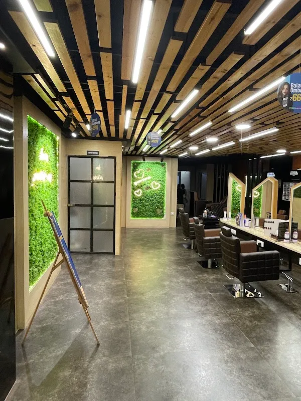Green Trends Unisex Salon, Maguntha Layout, Nellore