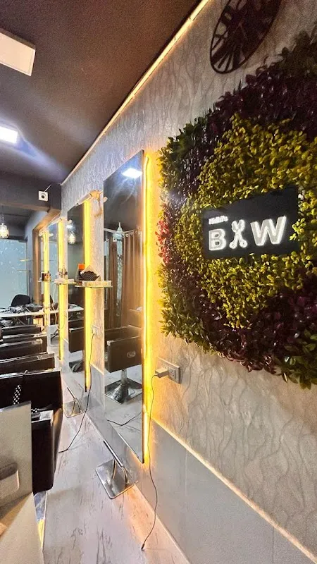 Black & White Unisex Family Salon