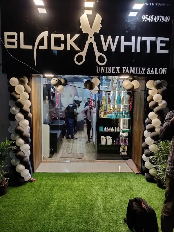 Black & White Unisex Family Salon