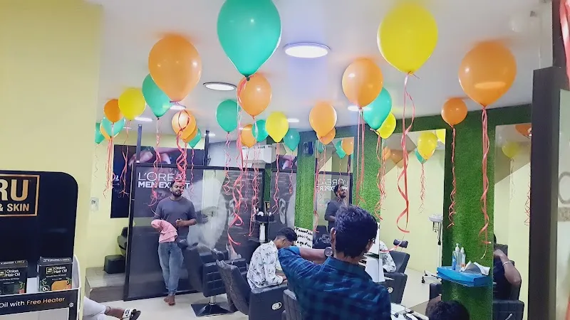 Annapurna Trendy Cuts the family salon