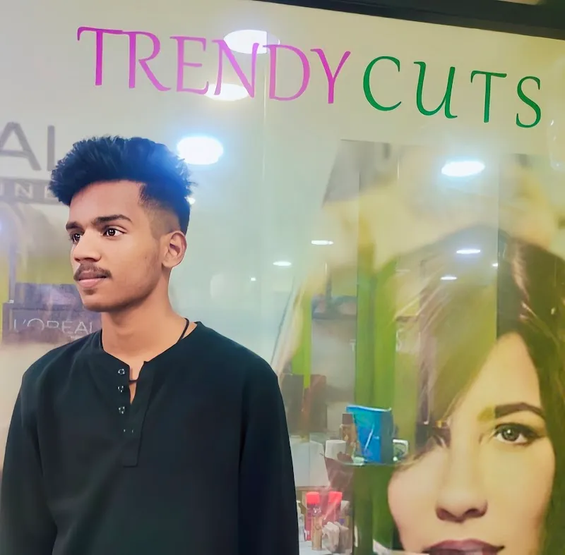 Annapurna Trendy Cuts the family salon