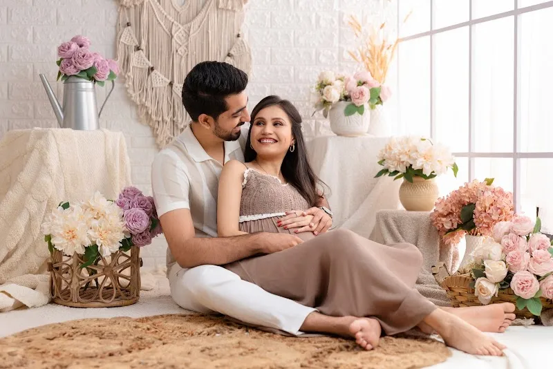 Abhi-Priya Photos | Best New born , Kids, maternity Photostudio in Ahmednagar / Ahilyanagar