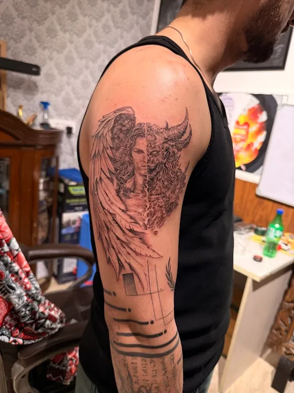 Muff Tattoo Studio