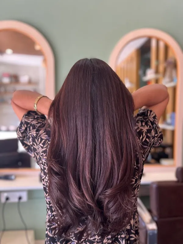 Serene unisex salon