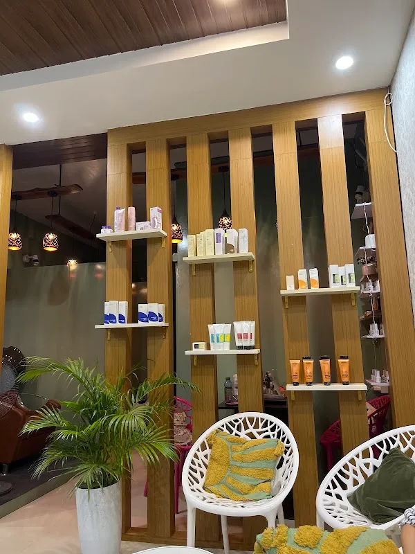 Serene unisex salon