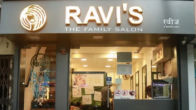 Ravi's the family salon