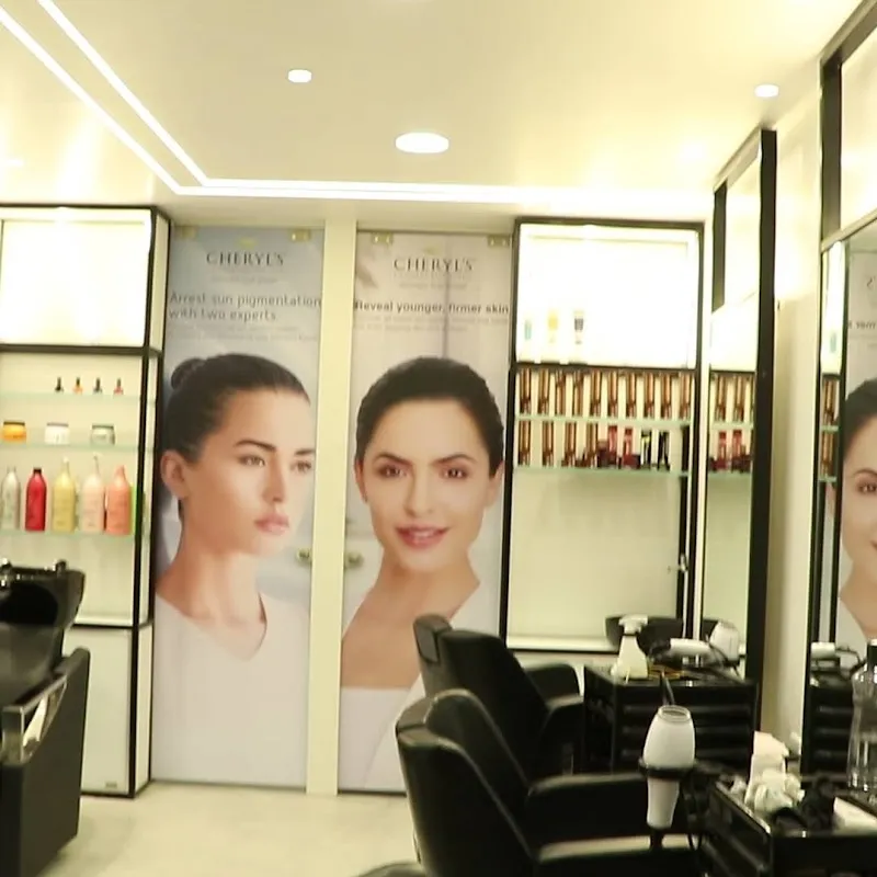 Ravi's the family salon