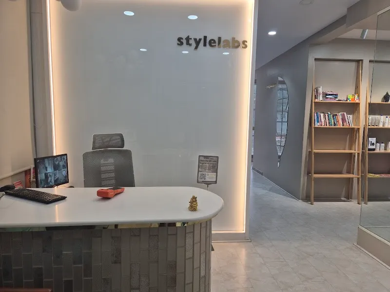 stylelabs Unisex Salon