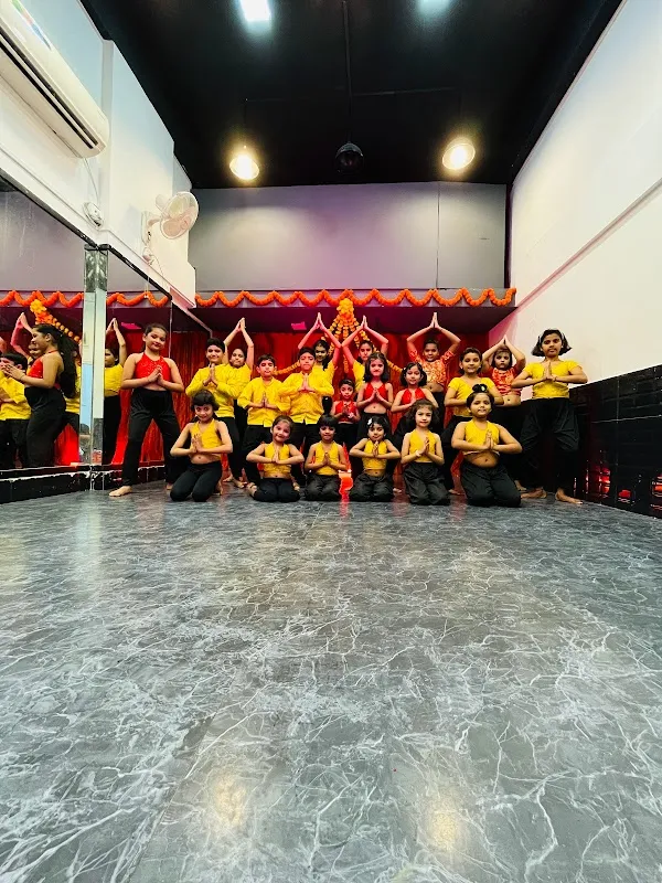 Vibe House - Dance & Fitness