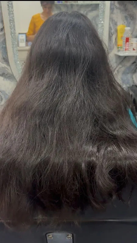 Ujwala Naik’s Aura Beauty Salon