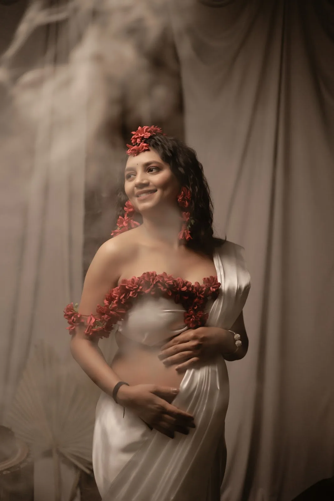 𝗕𝗼𝗵𝗼 𝗦𝘁𝘂𝗱𝗶𝗼 - Best Maternity & Newborn Photographer | Product & E-commerce Photography in Surat