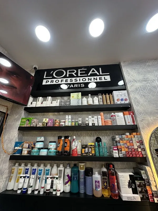 ATTRACTION UNISEX SALON