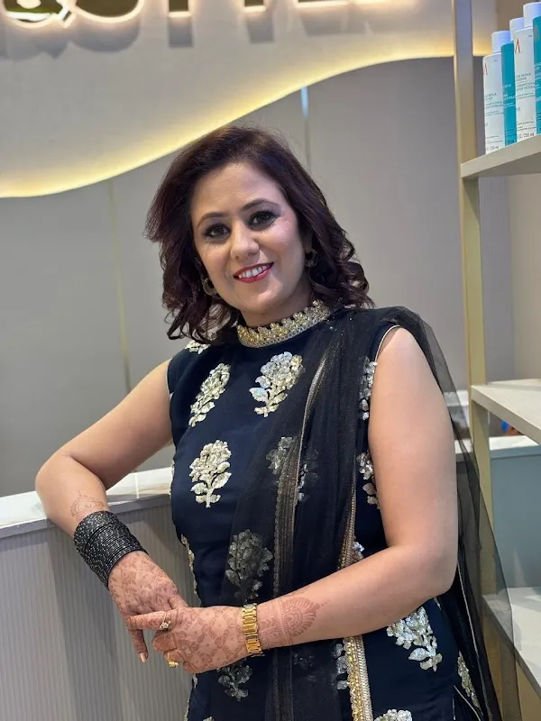 CUT&STYLE Salon - Naraina, New Delhi