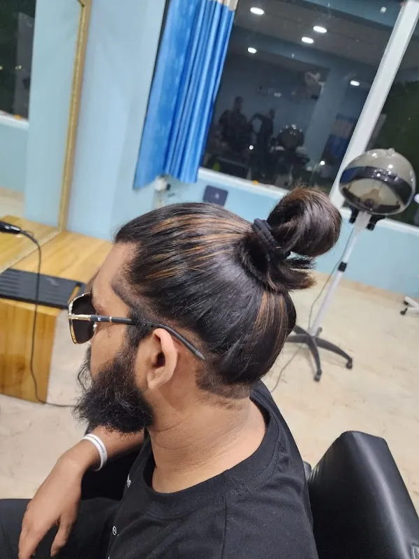 Oceanic Unisex Salon