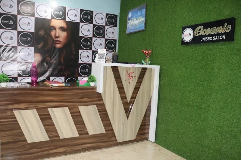 Oceanic Unisex Salon
