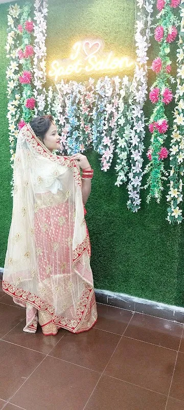 Spot Salon