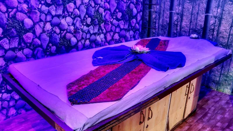 Relaxum Spa & Salon