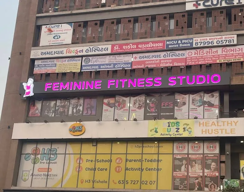 Feminine fitness studio