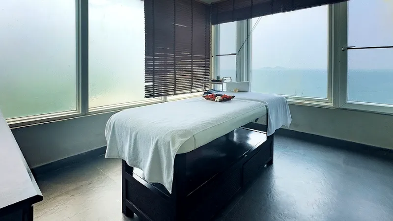 Mira Essence Spa.