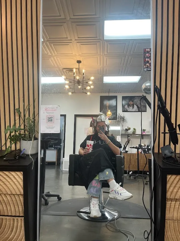 Mood Salon
